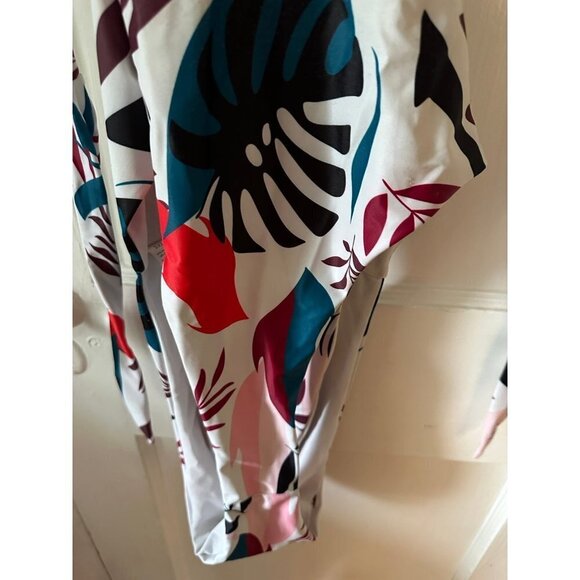 Women’s size 3X-Large Colorful Cut out Bathing suit - Picture 4 of 6